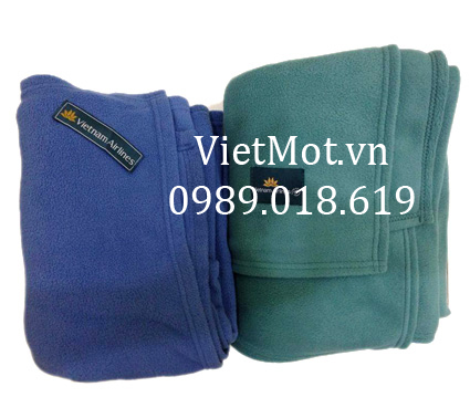 Chăn Vietnam Airlines màu xanh dương( mẫu cũ) và màu xanh ngọc ( mẫu mới)